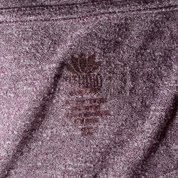 Woman maroon athletic long sleeve size 2xl - Picture 4 of 4